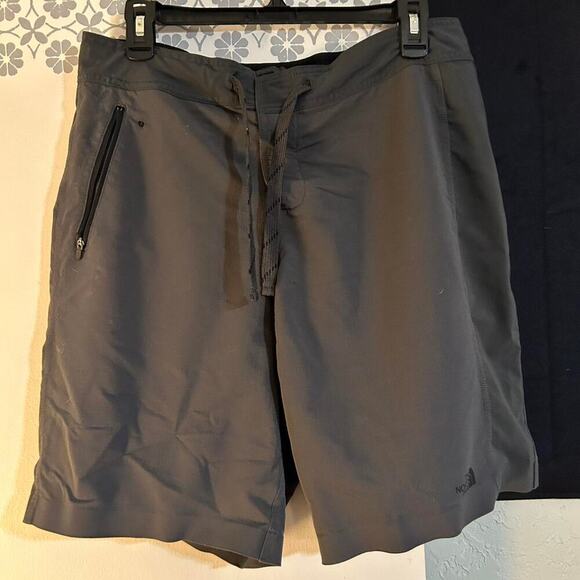 The North Face Other - The north face grey shorts